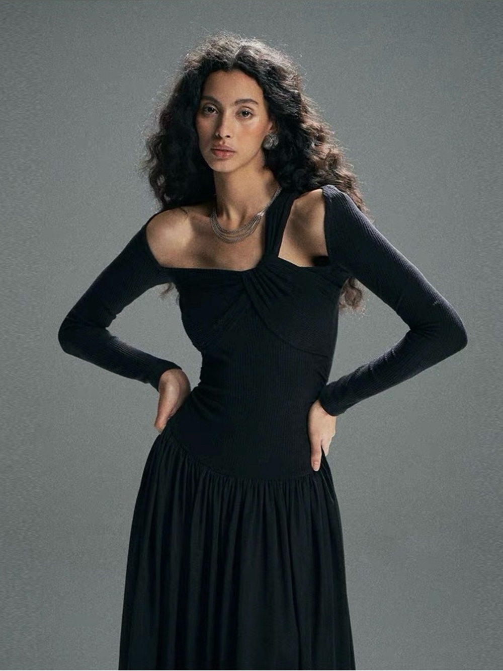 Classy Black Off-Shoulder Twist Front Maxi Dress